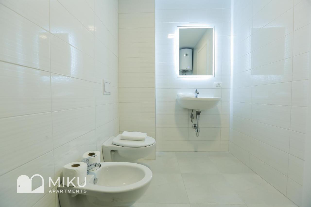 Miku Apartment - Vibrant 1Bd Apartment At Olympic Residence Tiranë Luaran gambar