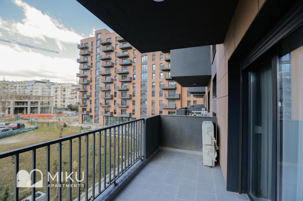 Miku Apartment - Vibrant 1Bd Apartment At Olympic Residence Tiranë Luaran gambar